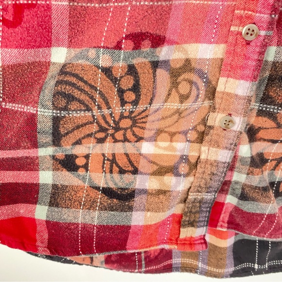Reworked Stencil Bleached Plaid Flannel Button Down Shirt Womens Size Medium - Picture 5 of 16